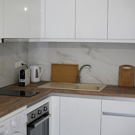 ניקיטי Our Home-Fully Renovated Apartments And Studios By The Sea מראה חיצוני תמונה