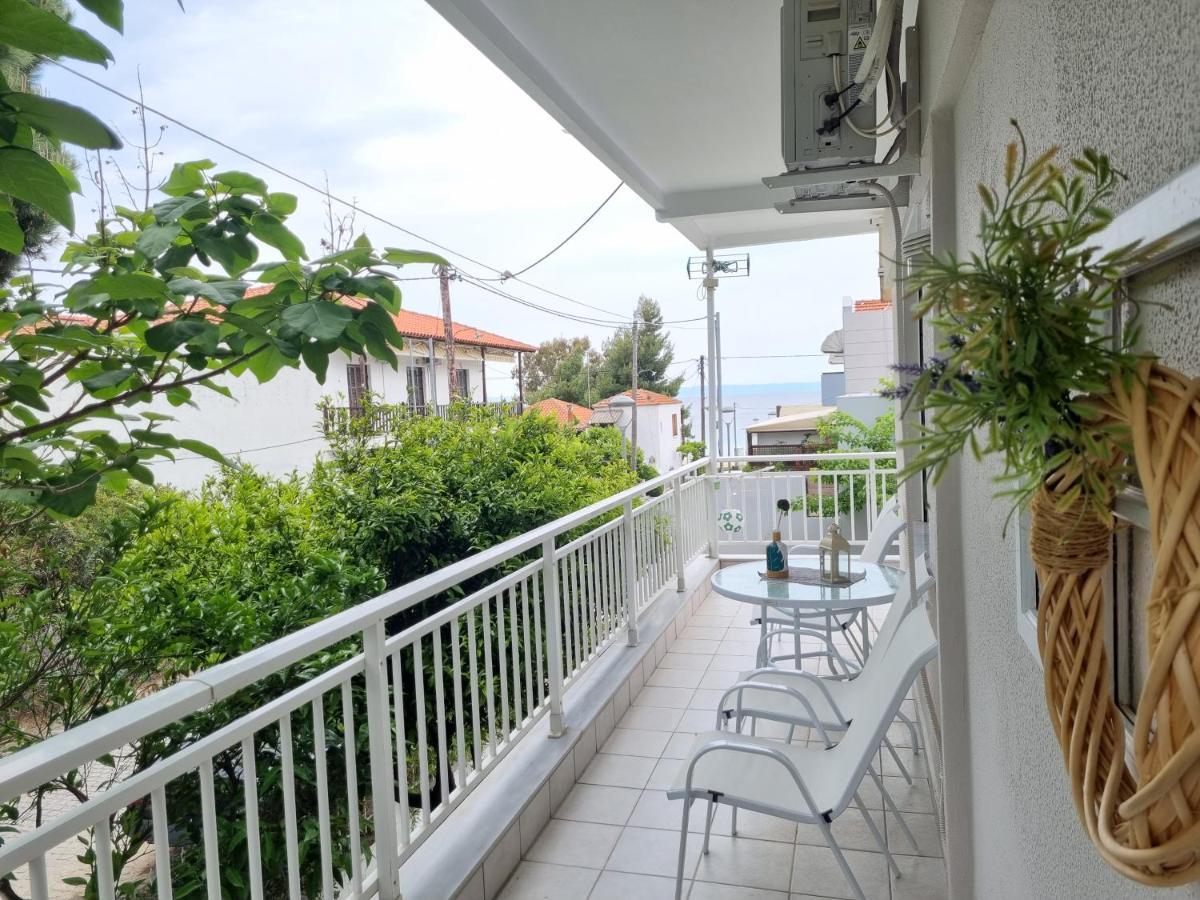 ניקיטי Our Home-Fully Renovated Apartments And Studios By The Sea מראה חיצוני תמונה