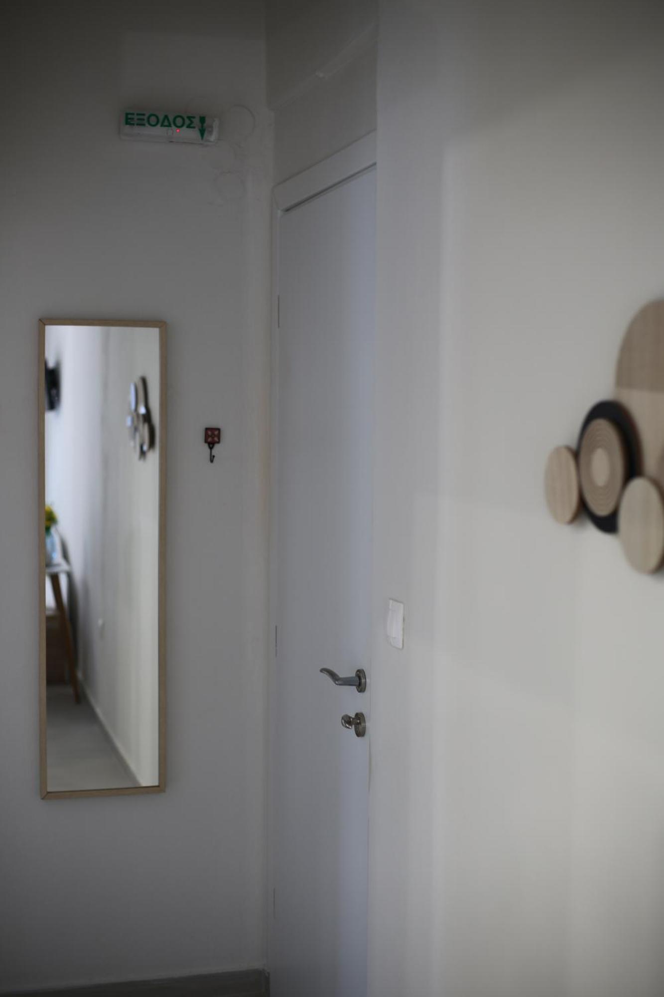 ניקיטי Our Home-Fully Renovated Apartments And Studios By The Sea מראה חיצוני תמונה