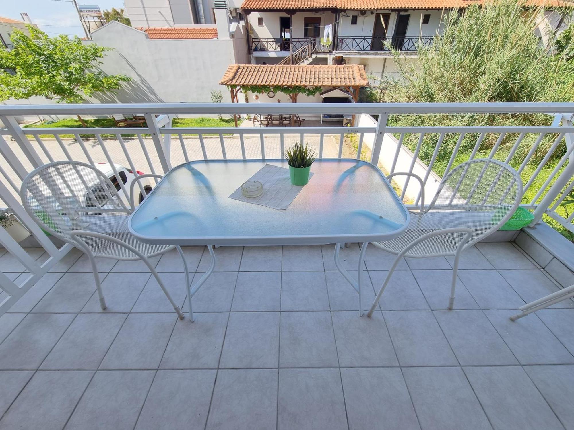 ניקיטי Our Home-Fully Renovated Apartments And Studios By The Sea מראה חיצוני תמונה